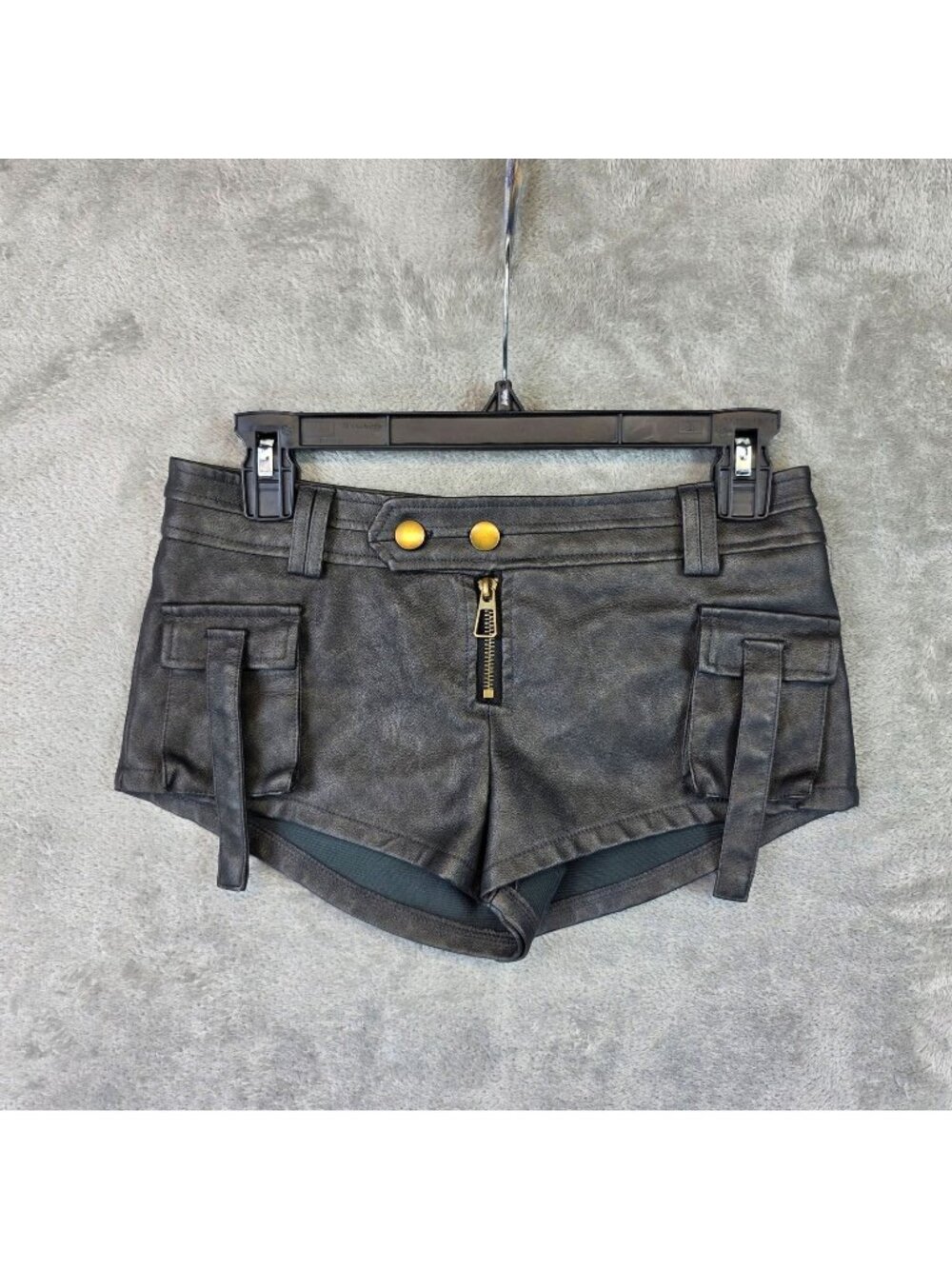 Edikted Shorts Womens S Gray Faux Leather Hot Pants Cargo Zip Pockets Festival